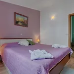Luna Apartment Baška Voda