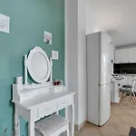 Luna Apartment *