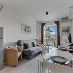 Luna * Baška Voda