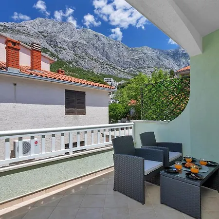Apartment Luna Baška Voda