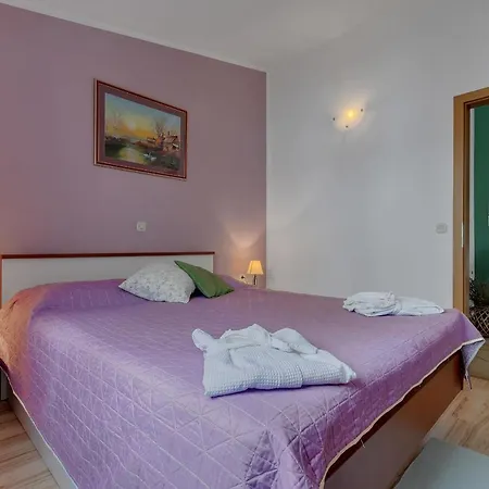 Luna Apartment Baska Voda