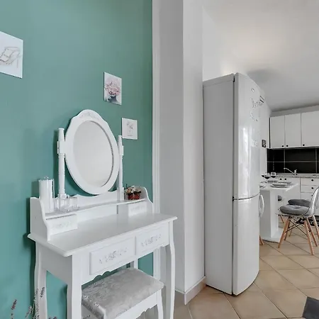 Luna Apartment *