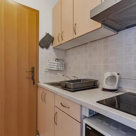Luna Apartment Baska Voda