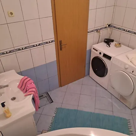 Luna Apartment