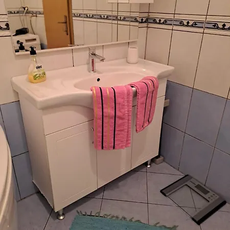 Luna Apartment *