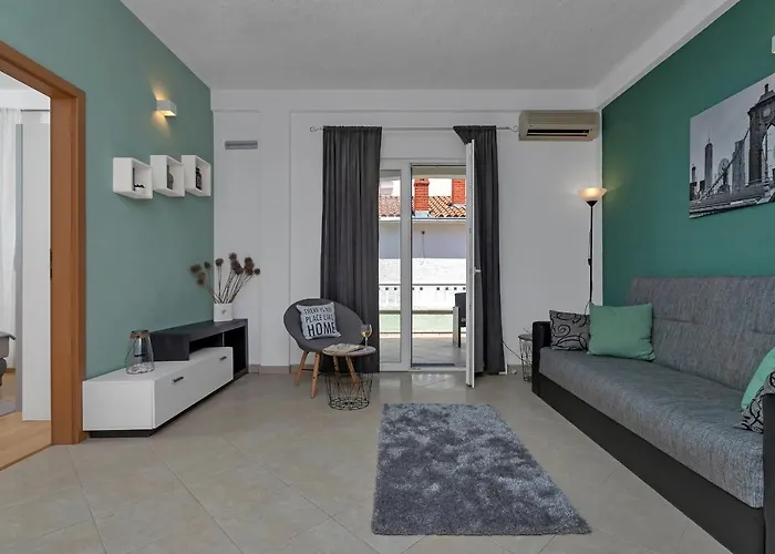 Luna Apartment *